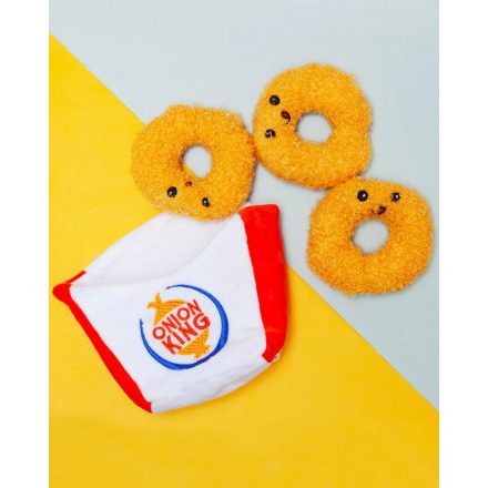 Food Party Hagymakarikák interaktív játék kutyáknak – serkenti a kutyád figyelmét és szórakoztatja, mindezt cuki hagyamakarikák formájában.